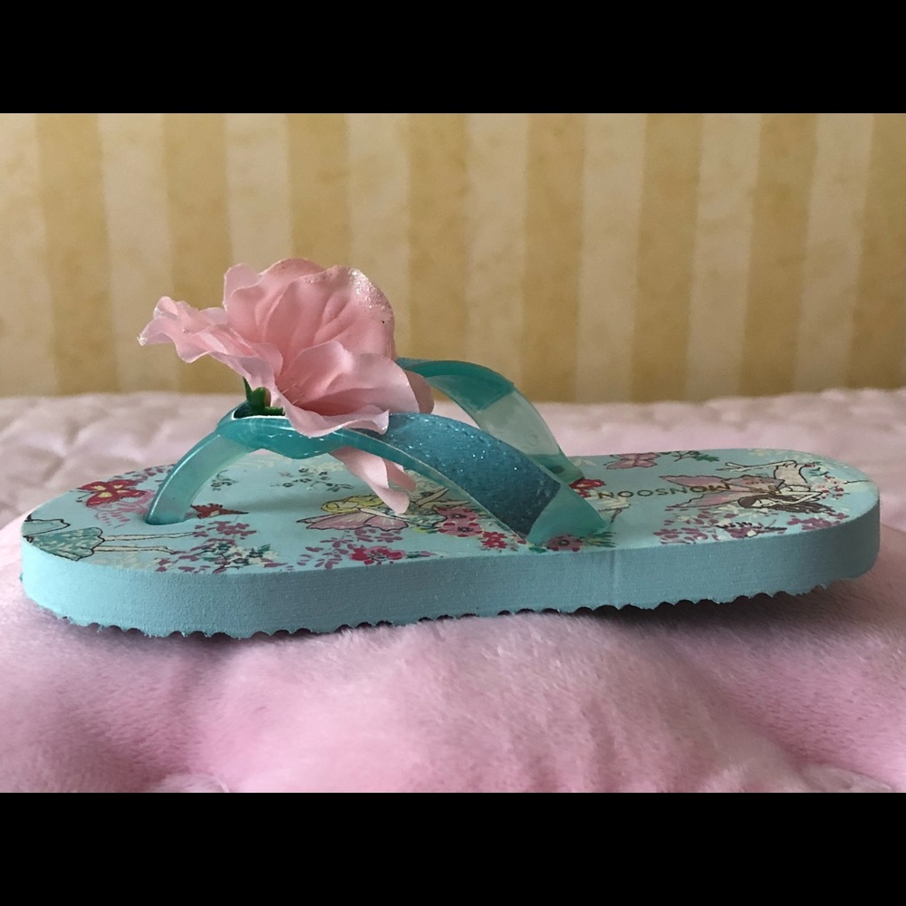 Shoes - Picture 2 of 3